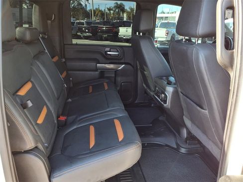 Used 2021 GMC Sierra 2500 AT4 w/ AT4 Preferred Package image 17