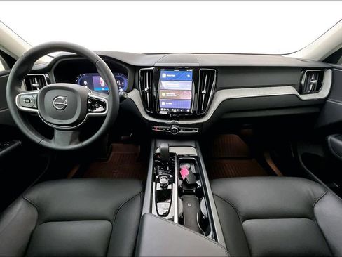 Used 2025 Volvo XC60 B5 Plus w/ Protection Package Premier image 19