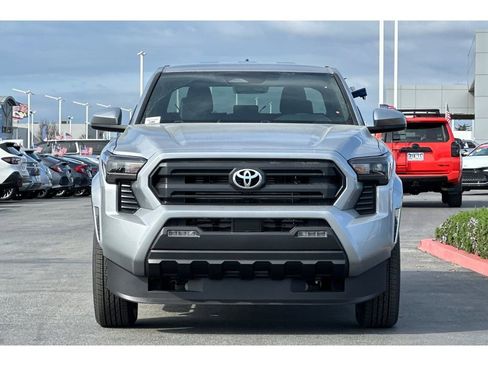 New 2025 Toyota Tacoma SR5 image 9