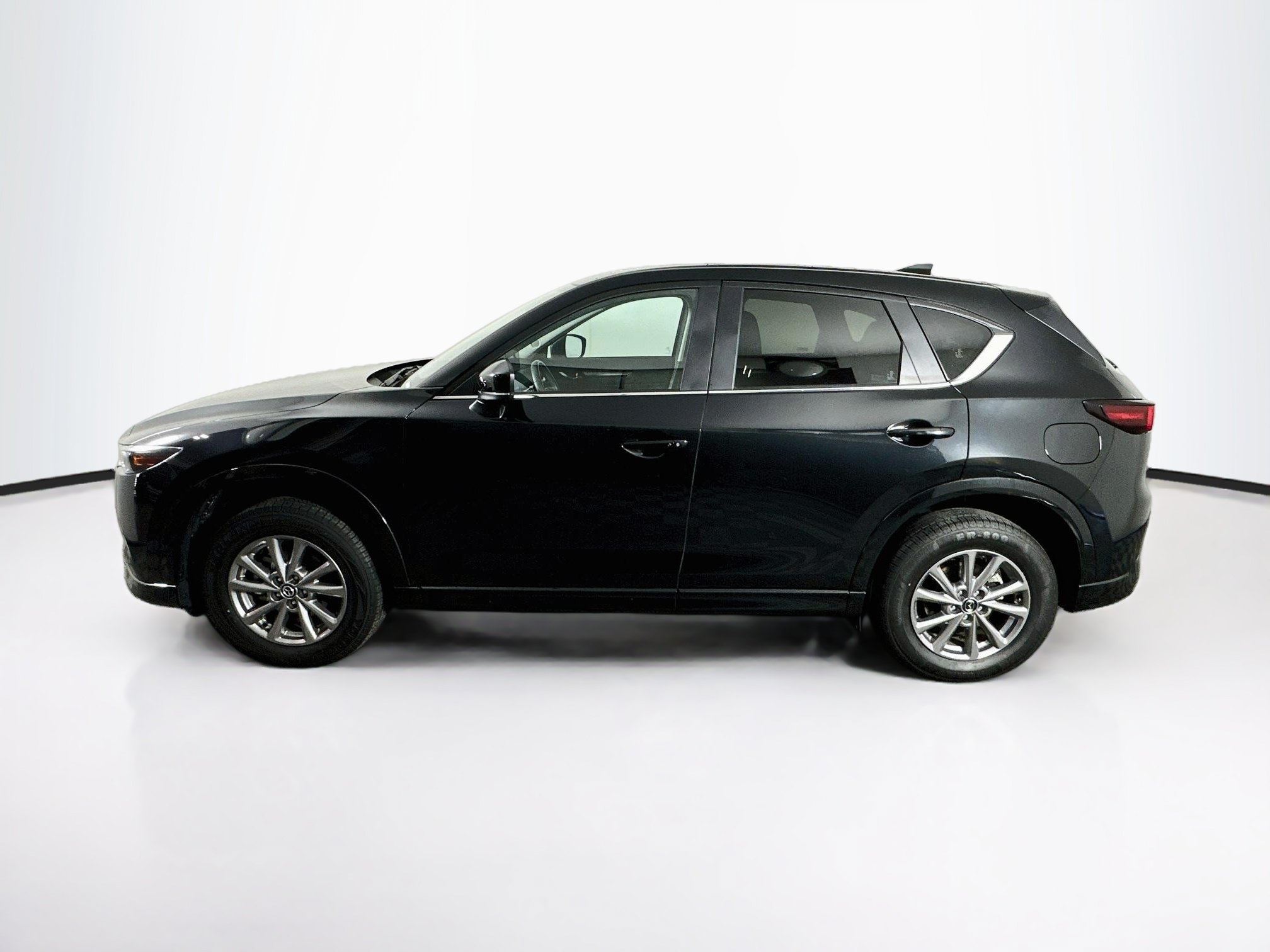 Used 2025 MAZDA CX-5 AWD 2.5 S w/ Preferred Package image 4