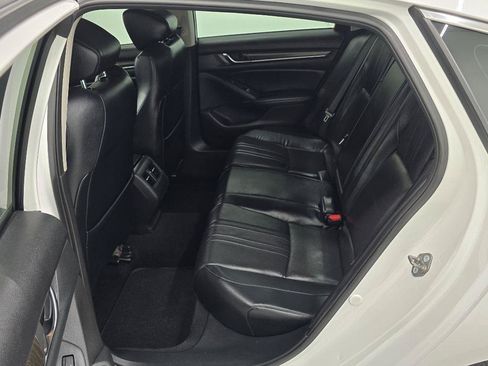 Used 2018 Honda Accord Touring image 21