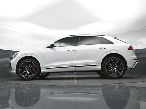 Used 2023 Audi Q8 Prestige AWD/4WD image 29