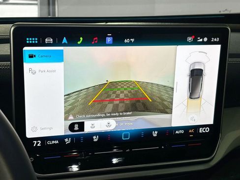 Certified 2025 Volkswagen ID.4 Pro S AWD/4WD image 17