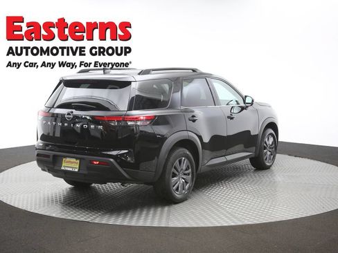 Used 2025 Nissan Pathfinder SV FWD image 42
