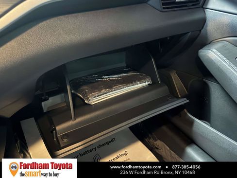 Used 2025 Nissan Altima 2.5 SV FWD image 30
