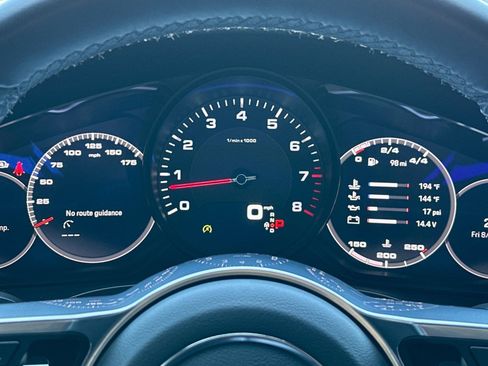 Certified 2023 Porsche Cayenne w/ Premium Package AWD/4WD image 25