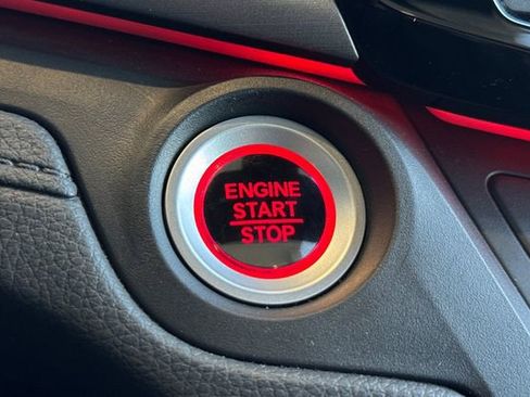 Used 2025 Honda Odyssey Sport-L image 25
