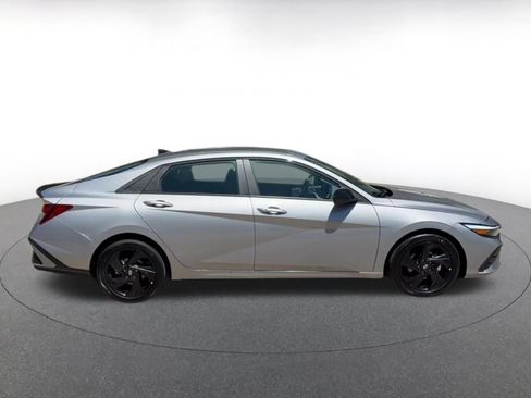 Used 2026 Hyundai Elantra Sport FWD image 15