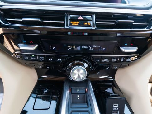 Certified 2023 Acura MDX SH-AWD w/ Technology Package image 37