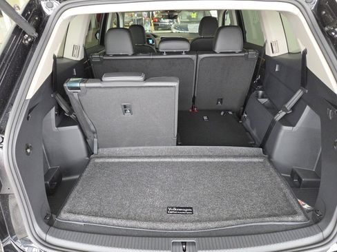 New 2026 Volkswagen Atlas SE image 7