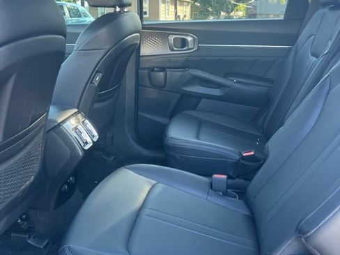 Used 2022 Kia Sorento SX AWD/4WD image 24