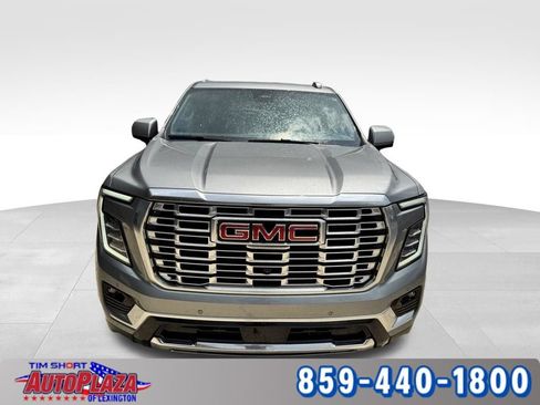 Used 2025 GMC Yukon XL Denali AWD/4WD image 13