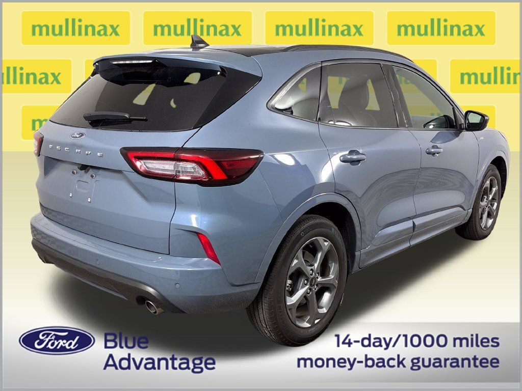 Certified 2024 Ford Escape ST-Line w/ Tech Pack #1 FWD image 4