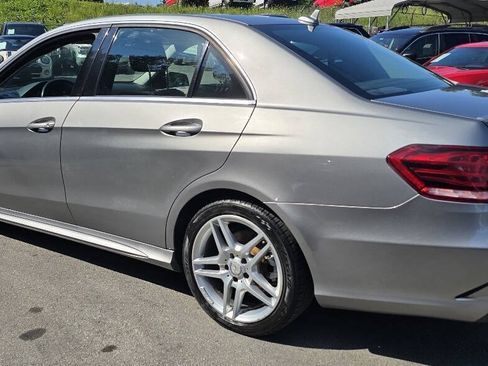Used 2014 Mercedes-Benz E 350 4MATIC Sedan w/ Premium 1 Package image 9