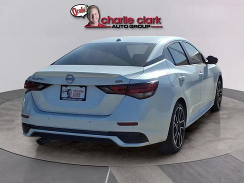 Used 2025 Nissan Sentra SR FWD image 5