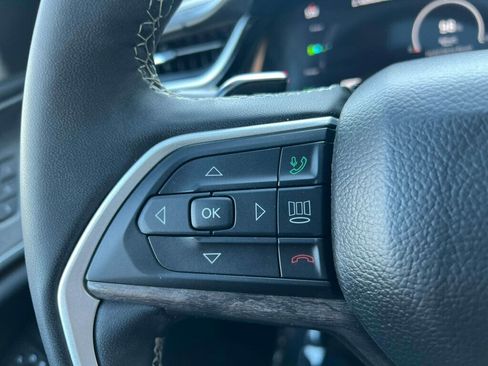 Used 2022 Jeep Grand Cherokee Limited 4xe w/ Luxury Tech Group II image 21