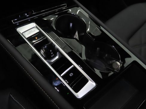 New 2025 Volkswagen Atlas Cross Sport SE image 17