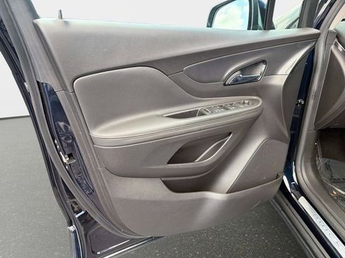 Used 2022 Buick Encore Preferred w/ Safety Package AWD/4WD image 17