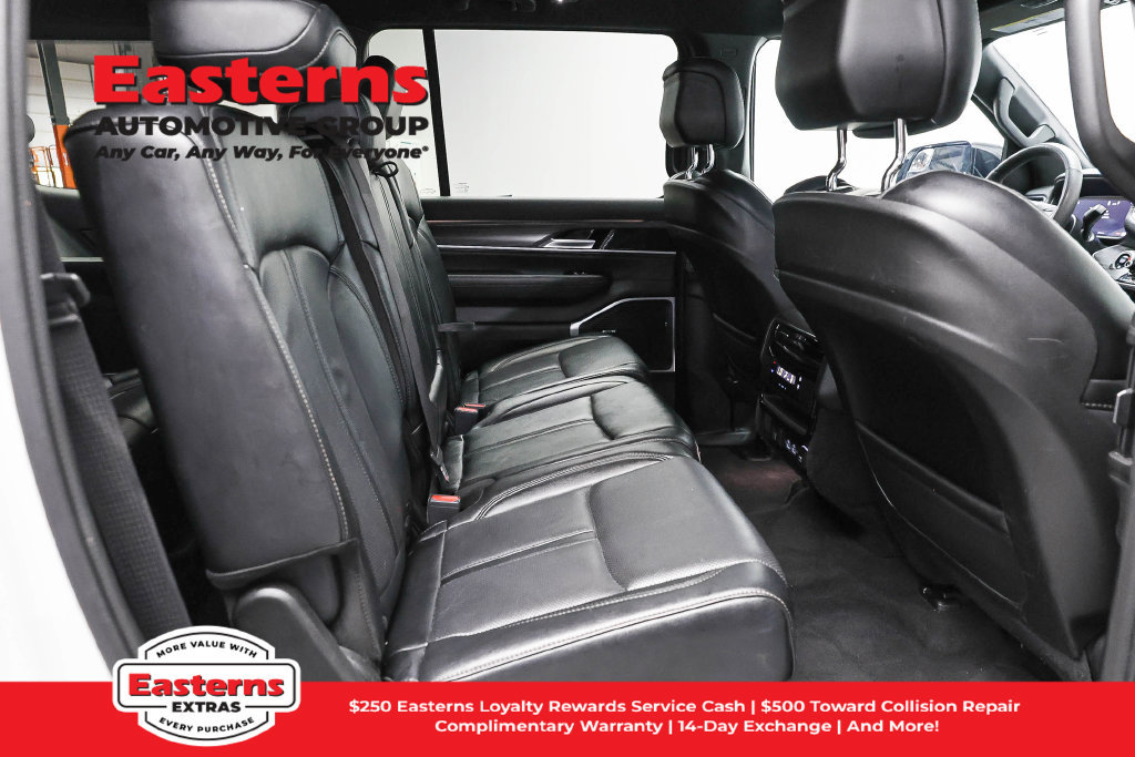 Used 2024 Jeep Wagoneer Series II AWD/4WD image 24