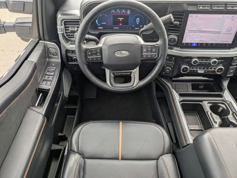 Used 2024 Ford F250 Platinum w/ FX4 Off-Road Package image 11
