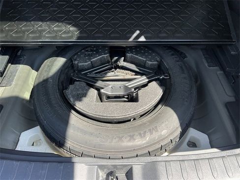 Used 2024 Toyota RAV4 XLE image 33