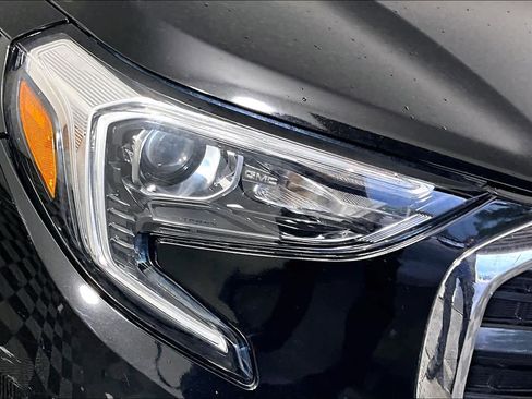 Used 2019 GMC Terrain SLE image 26