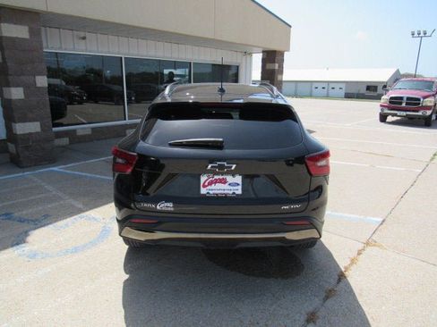 Used 2024 Chevrolet Trax ACTIV w/ Sunroof Package FWD image 6