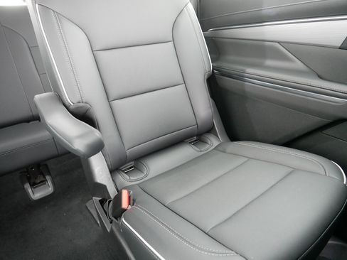 Used 2025 Buick Enclave Preferred image 14