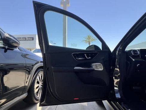 New 2026 Mercedes-Benz GLC 300 image 8