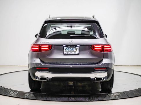 Used 2026 Mercedes-Benz GLB 250 image 3