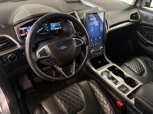 Used 2023 Ford Edge Titanium AWD/4WD image 11