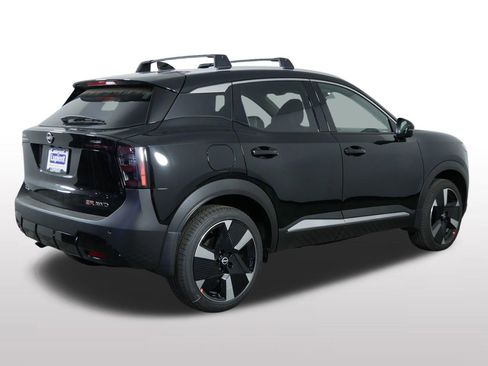 New 2026 Nissan Kicks SR w/ Cold Weather Package AWD/4WD image 11