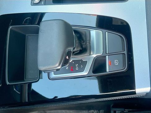 Used 2024 Audi Q5 2.0T Premium Plus image 24