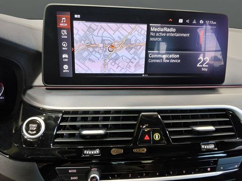 Used 2021 BMW 540i xDrive w/ Convenience Package AWD/4WD image 16