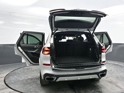 Used 2025 BMW X5 xDrive40i image 42