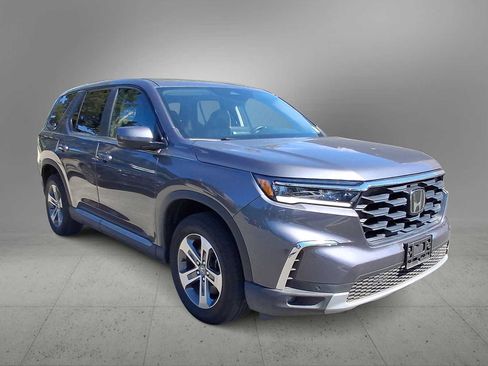 Used 2024 Honda Pilot EX-L image 2