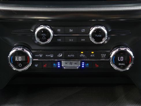 Used 2021 Ford F150 Platinum w/ Equipment Group 701A High image 13