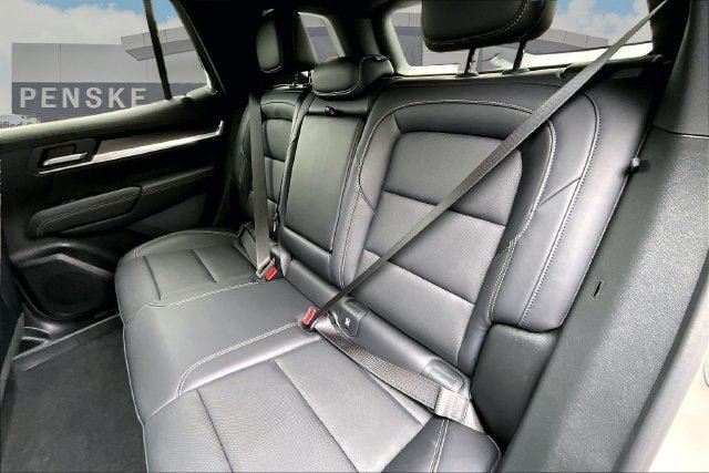 New 2027 GMC Terrain Elevation w/ Elevation Premium Package AWD/4WD image 11