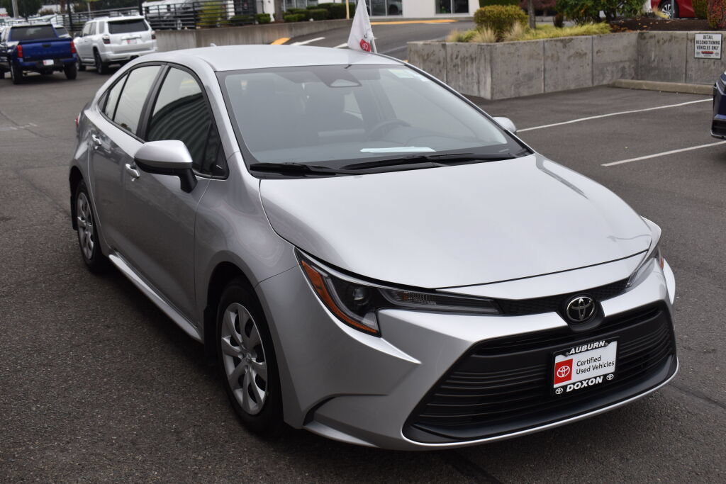 Certified 2026 Toyota Corolla LE FWD image 3