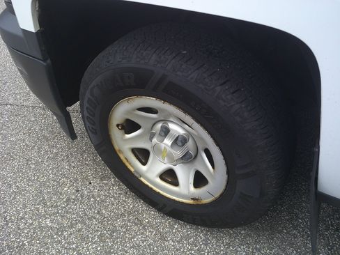 Used 2014 Chevrolet Silverado 1500 W/T RWD image 9