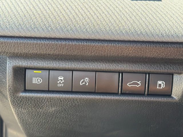 Used 2025 Toyota Camry SE w/ Convenience Package FWD image 22