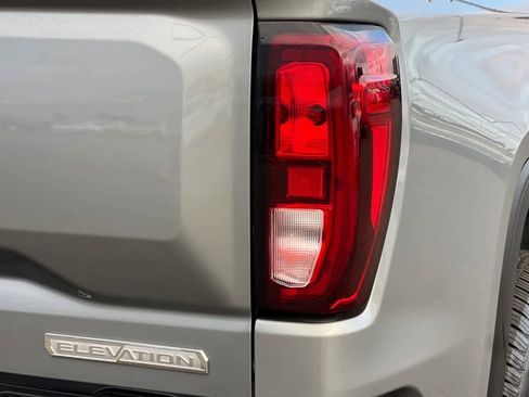 Used 2025 GMC Sierra 1500 Elevation image 29