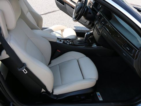 Used 2013 BMW 335i Convertible RWD image 26