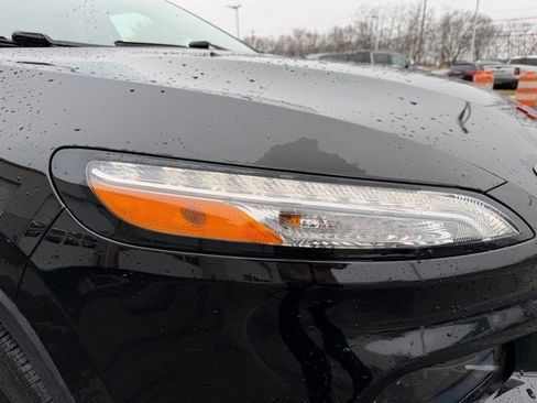 Used 2017 Jeep Cherokee 75th Anniversary image 10