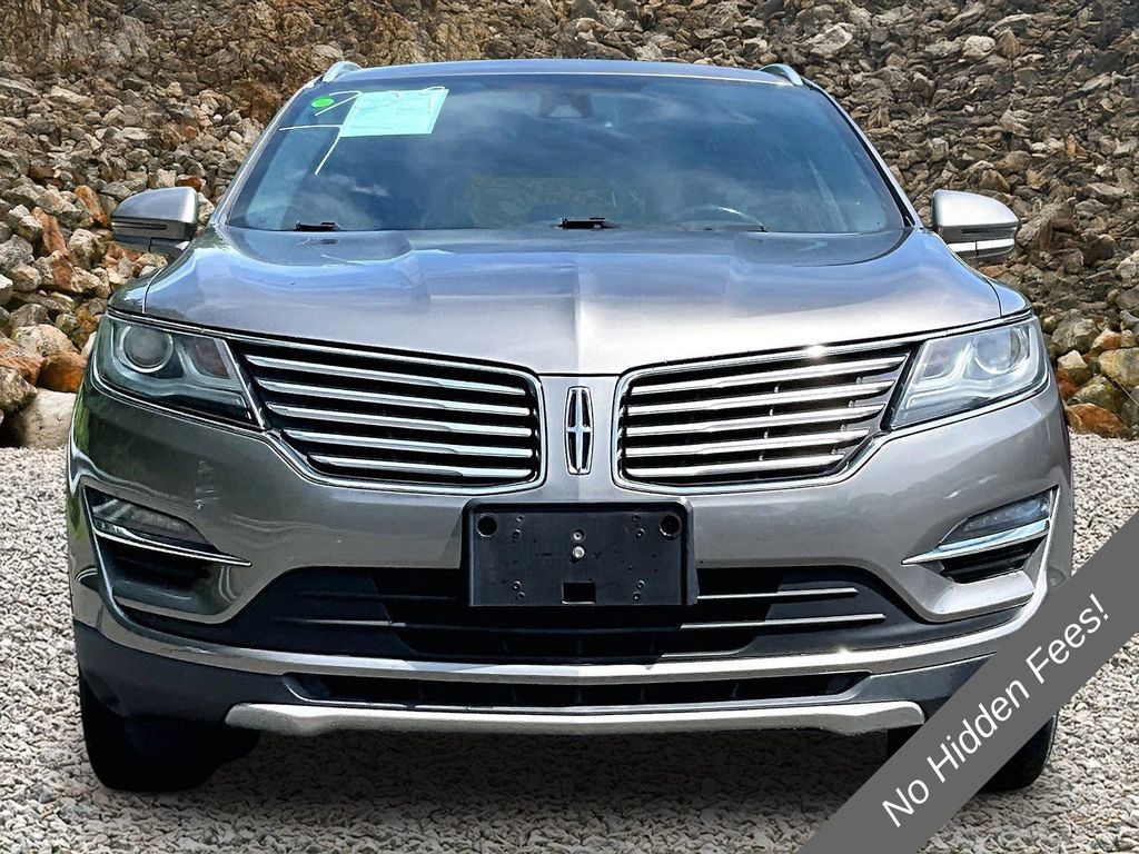 Used 2017 Lincoln MKC Select w/ Select Plus Package AWD/4WD image 3