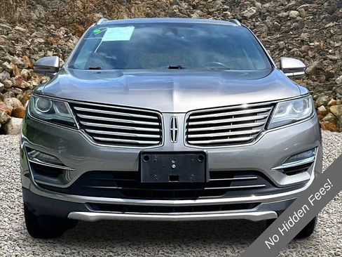 Used 2017 Lincoln MKC Select w/ Select Plus Package AWD/4WD image 3