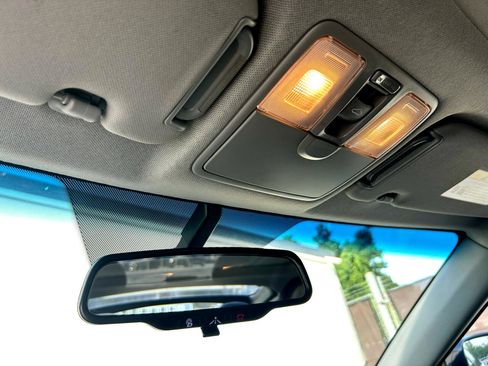 Used 2013 Hyundai Veloster Turbo w/ Ultimate Pkg image 19