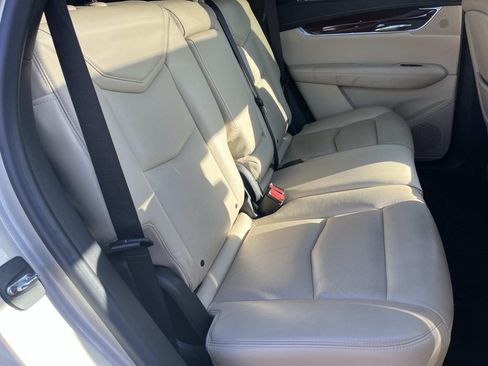 Used 2017 Cadillac XT5 Luxury w/ Driver Awareness Package FWD image 24