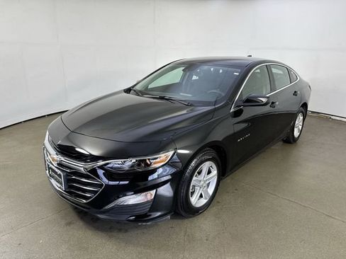 Used 2025 Chevrolet Malibu LS image 23