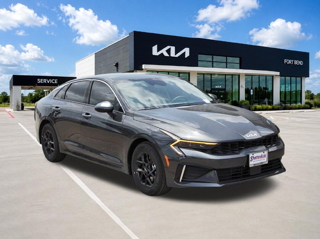 New 2026 Kia K5 LXS FWD image 3